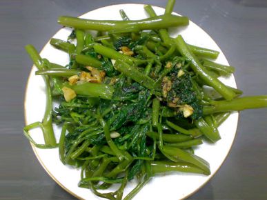 Rau muống xào tỏi Rau muống xào tỏi