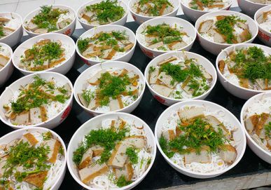 Cung cấp suất ăn công nghiệp tại Long An, Bình Dương, TP Hồ Chí Minh Cung cấp suất ăn công nghiệp tại Long An, Bình Dương, TP Hồ Chí Minh