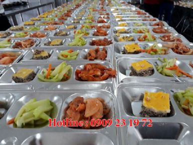 Công ty suất ăn công nghiệp tại khu công nghiệp Hạnh Phúc - Long An