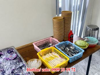 dich-cung-cap-suat-an-cong-nghiep-gia-re-4.jpg