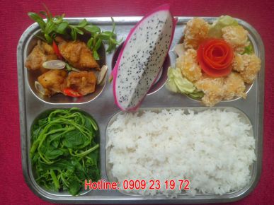 Suất ăn công nghiệp là gì? Các loại hình thức chủ yếu