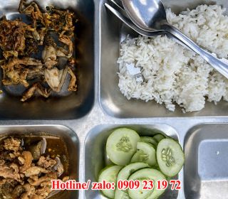 dich-cung-cap-suat-an-van-phong-3.jpg