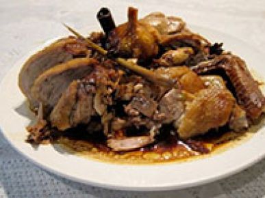 Vịt hầm xì dầu