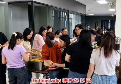 Nhà Cung Cấp Suất Ăn Công Nghiệp Cho KCN Vĩnh Lộc