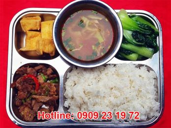 cung-cap-suat-an-cong-nghie--tai-di-an-binh-duong-01.jpg